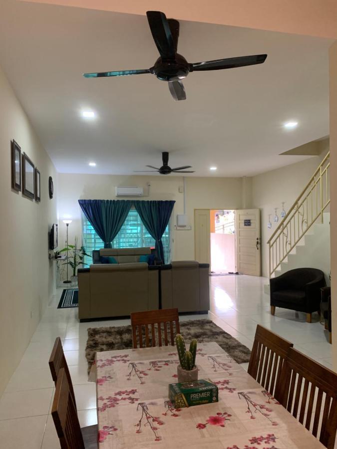 Zillqayyim Homestay Seri Iskandar Esterno foto
